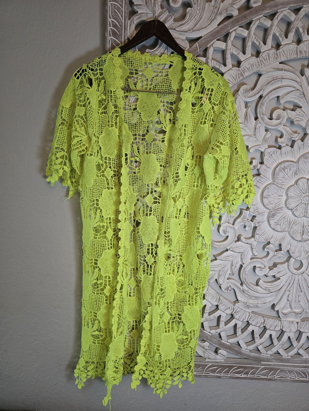Handmade Crochet Floral Applique Women’s Coverup Vintage Neon Yellow
